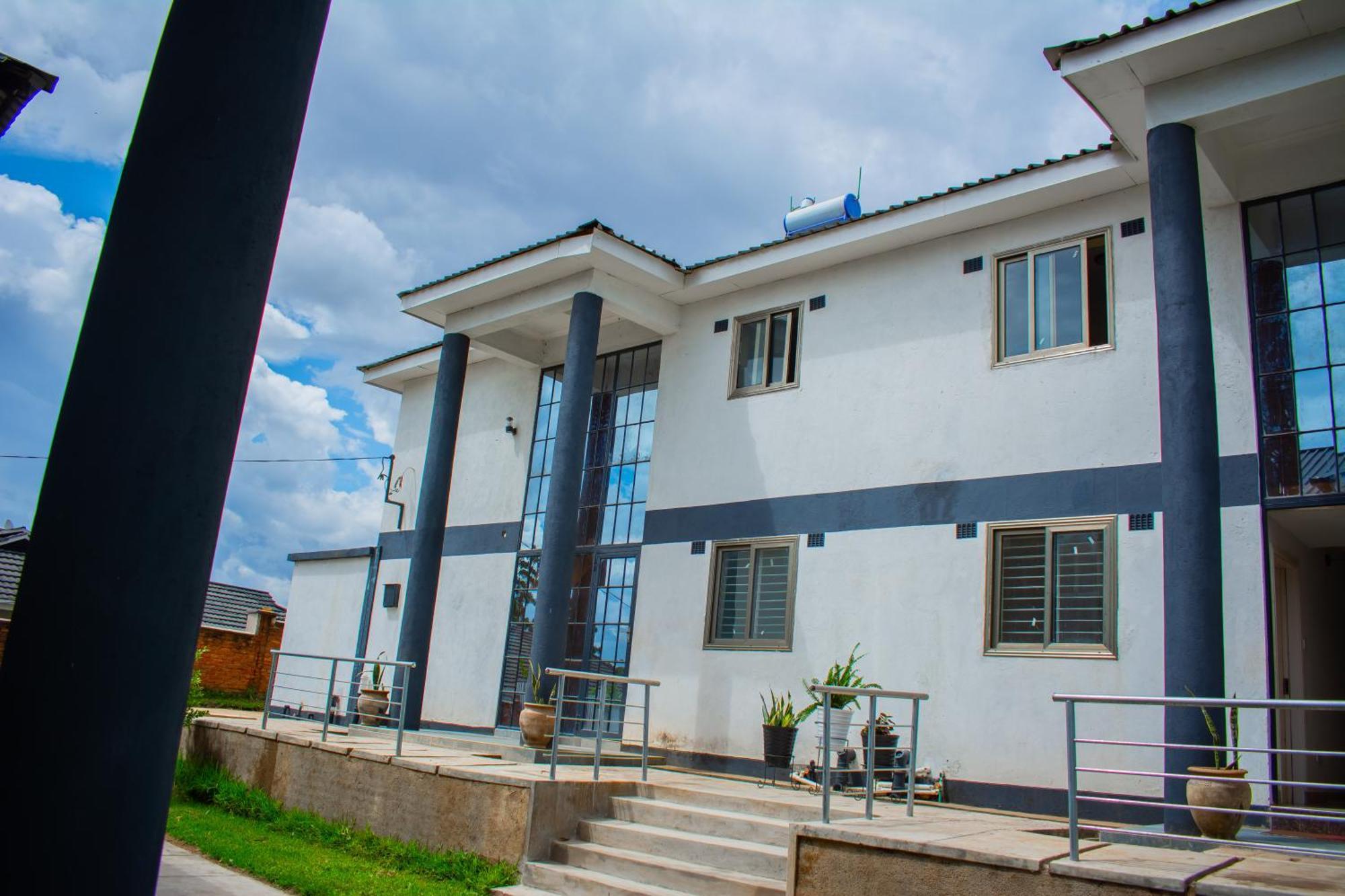 Divine Heights Bed And Breakfast Lilongwe Area 43 外观 照片
